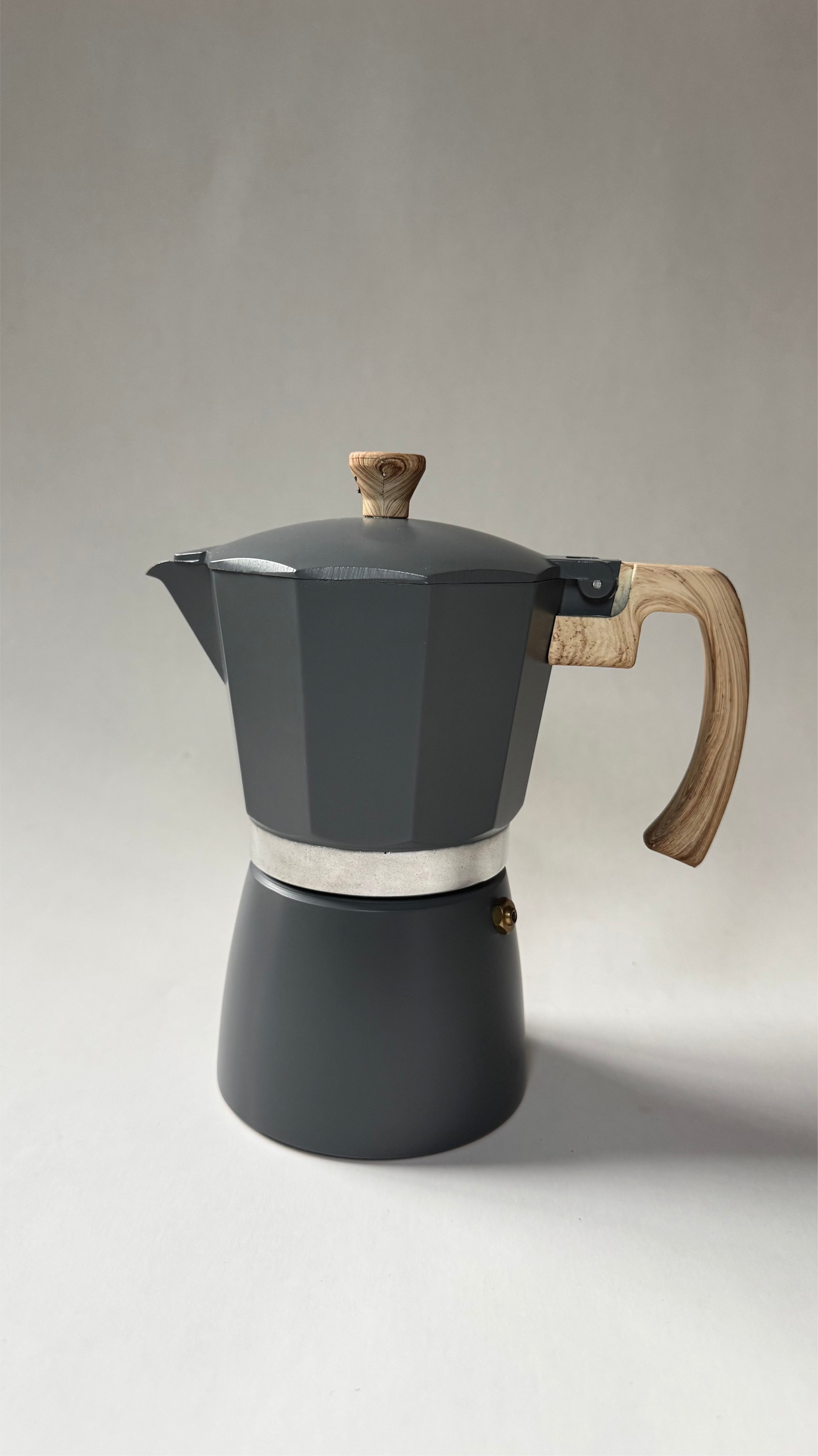 Cafetera italiana gris 6 tazas